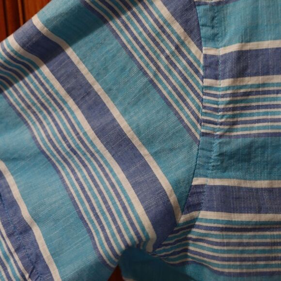 Izod Blue Casual Button Down Shirt with Striking Stripes Medium - Picture 7 of 14
